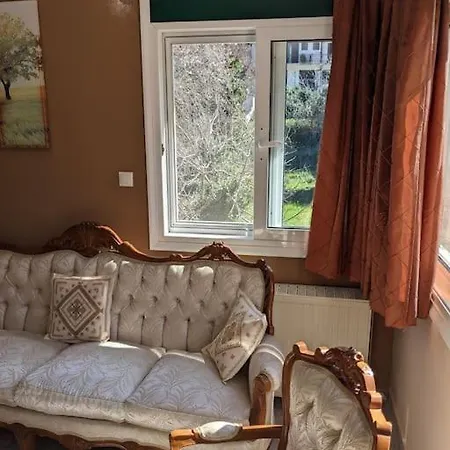 Peaceful Alexandra * Kariá