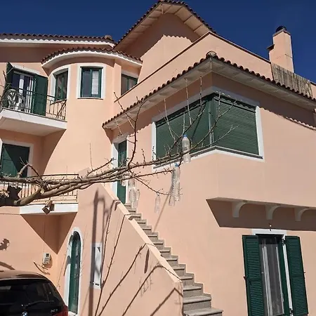 Peaceful Alexandra Kariá