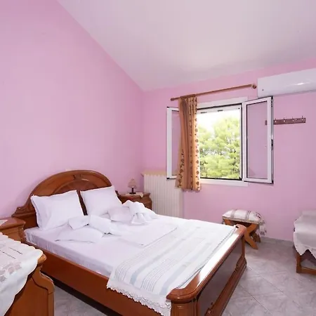 Peaceful Alexandra Daire *