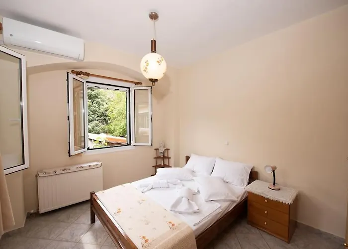 Peaceful Alexandra *